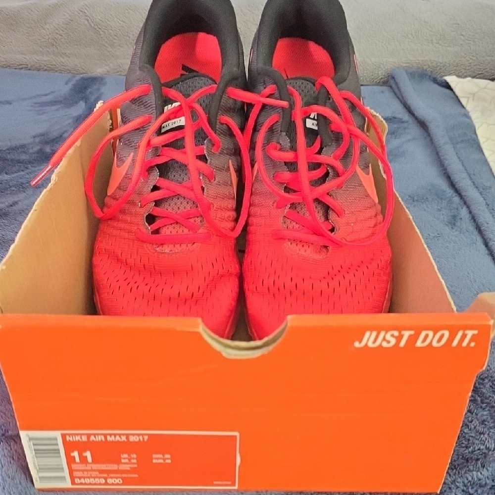 Nike Air Max 2017 Men's Bright Red Athletic Shoes